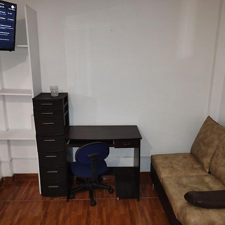 Noras Homestay Laureles Medellin Bagian luar foto