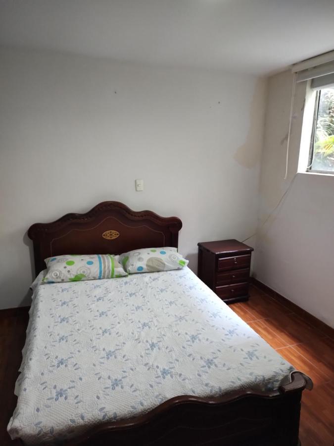 Noras Homestay Laureles Medellin Bagian luar foto