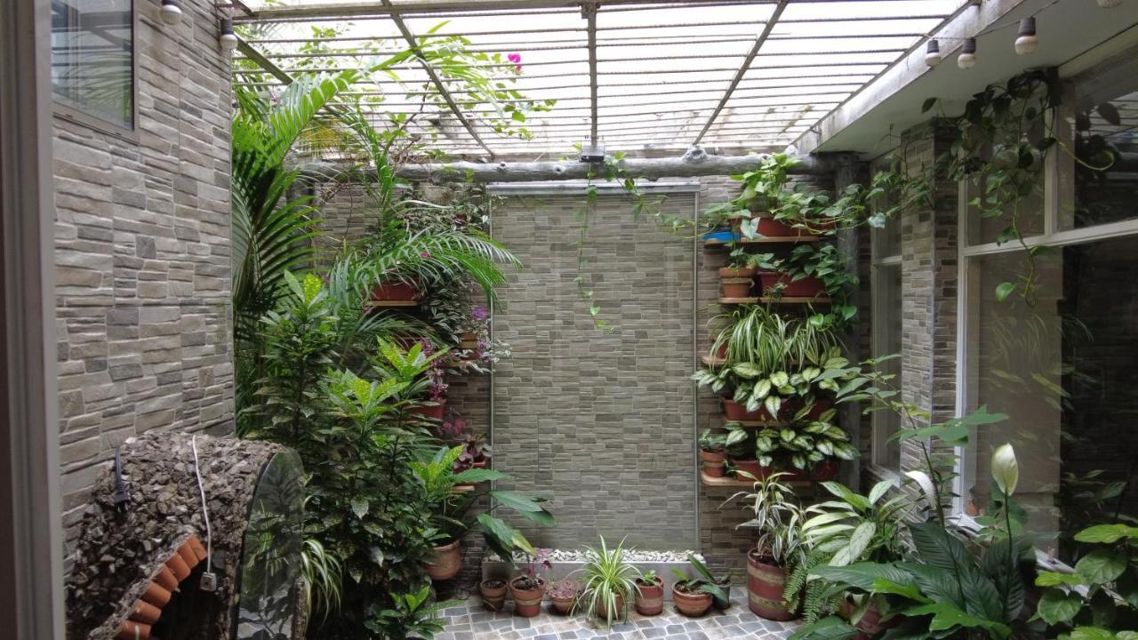 Noras Homestay Laureles Medellin Bagian luar foto