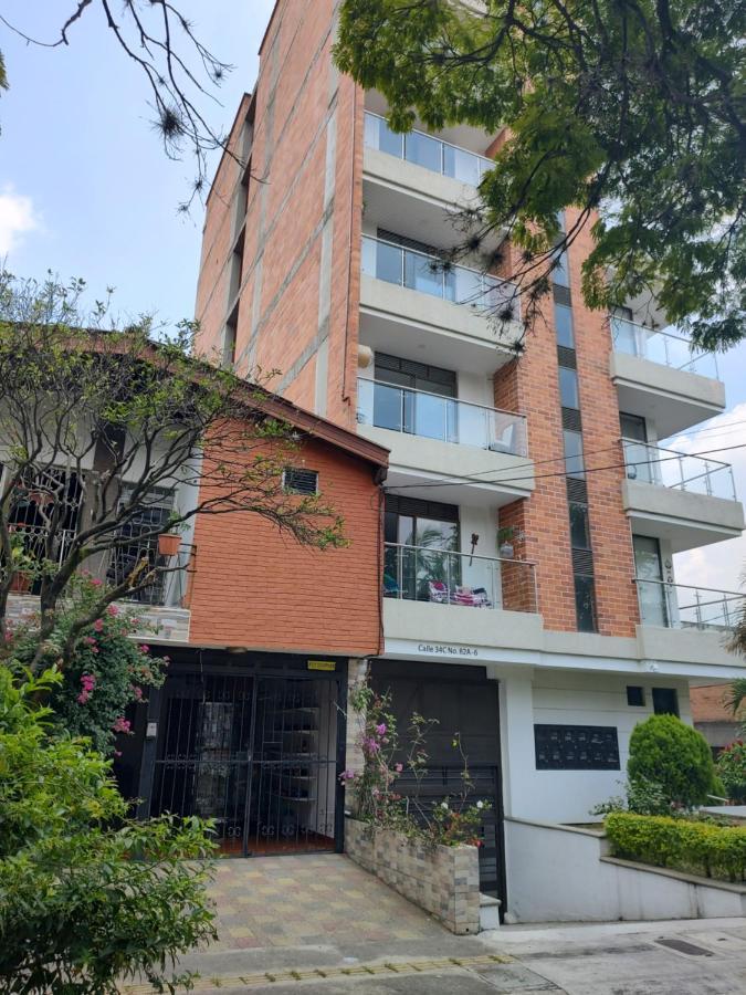 Noras Homestay Laureles Medellin Bagian luar foto