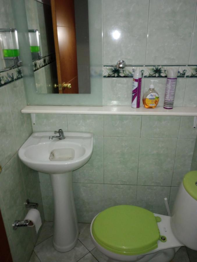 Noras Homestay Laureles Medellin Bagian luar foto