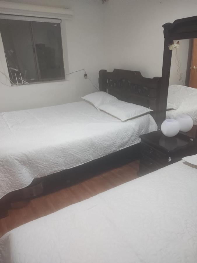 Noras Homestay Laureles Medellin Bagian luar foto