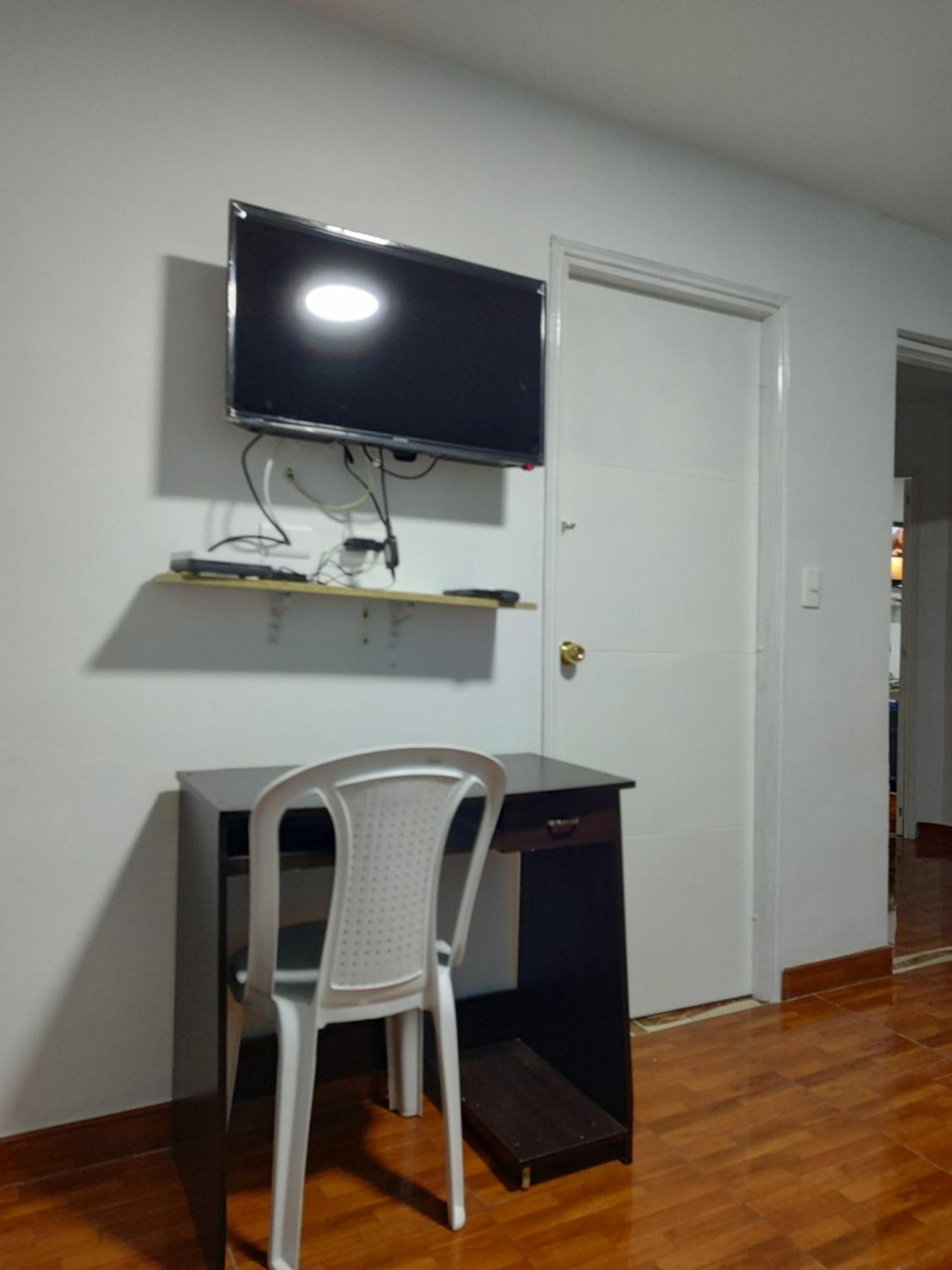 Noras Homestay Laureles Medellin Bagian luar foto