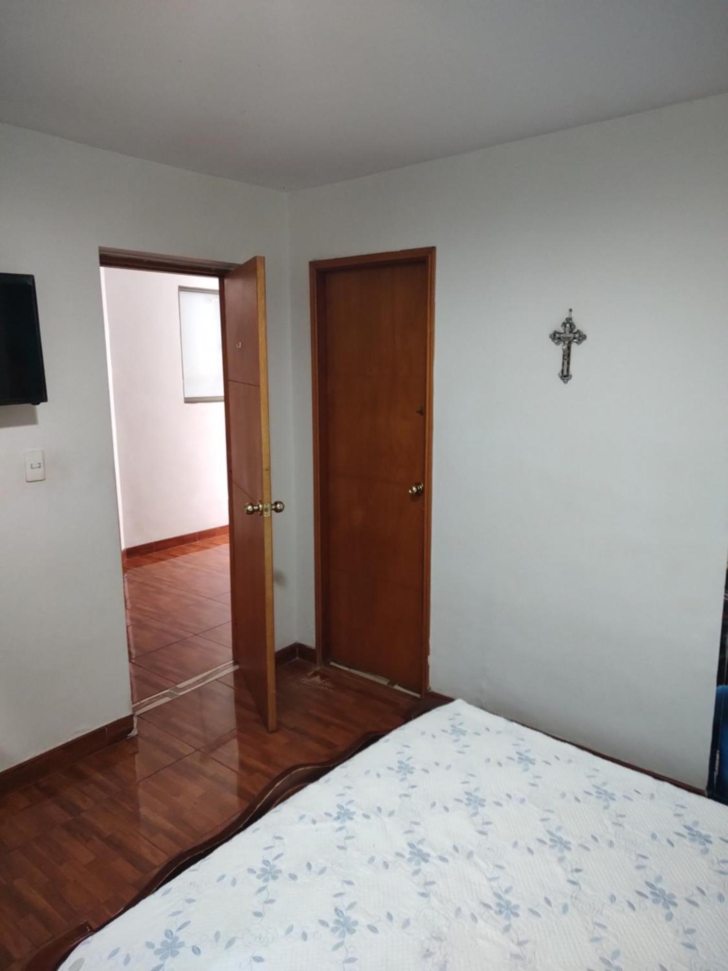 Noras Homestay Laureles Medellin Bagian luar foto