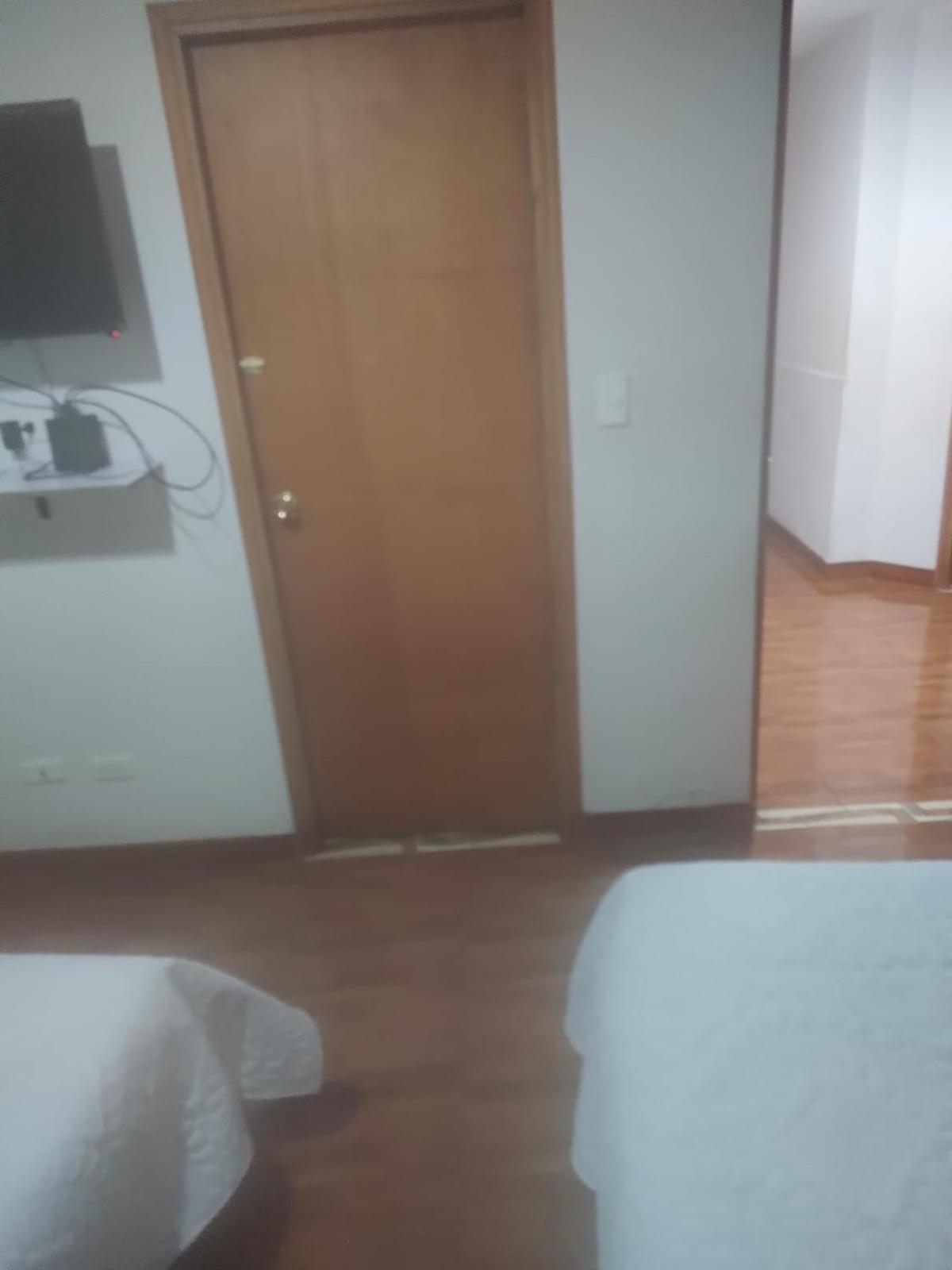 Noras Homestay Laureles Medellin Bagian luar foto