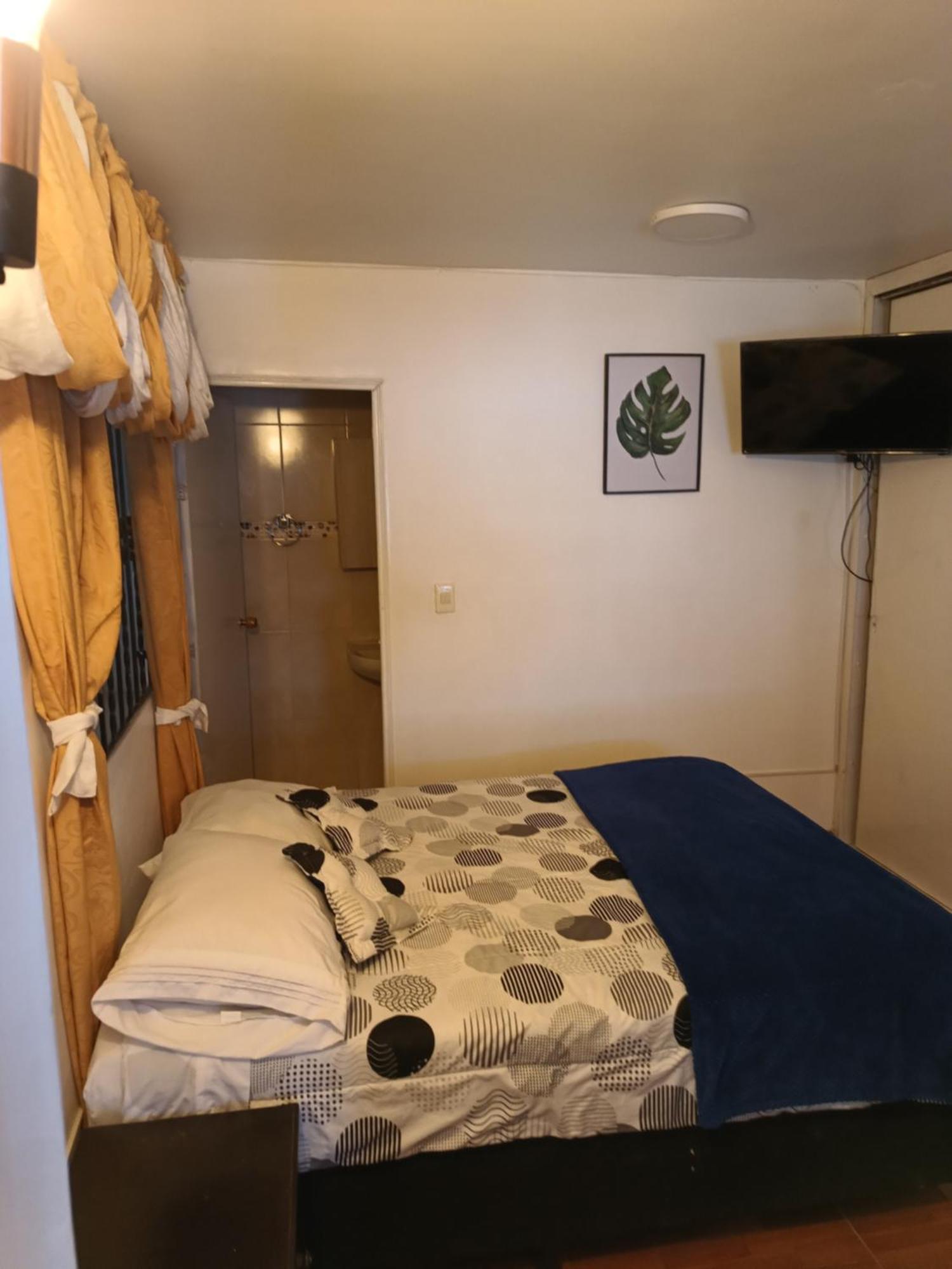 Noras Homestay Laureles Medellin Bagian luar foto